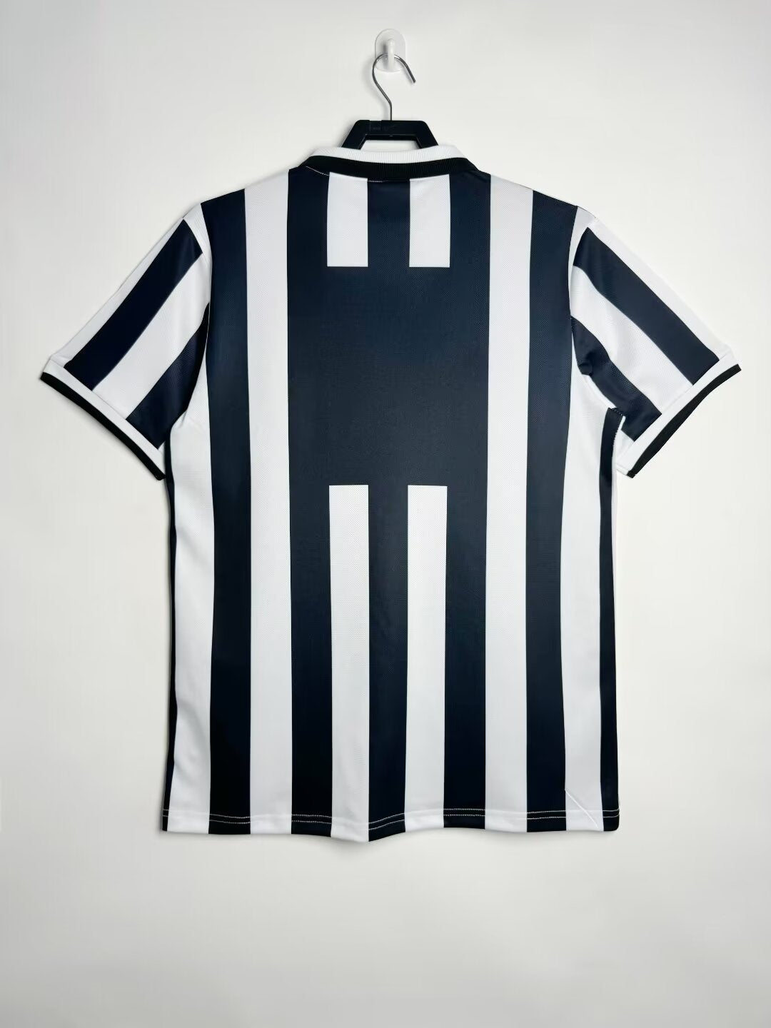 Juventus  Retro Home Football Shirt 1994-95