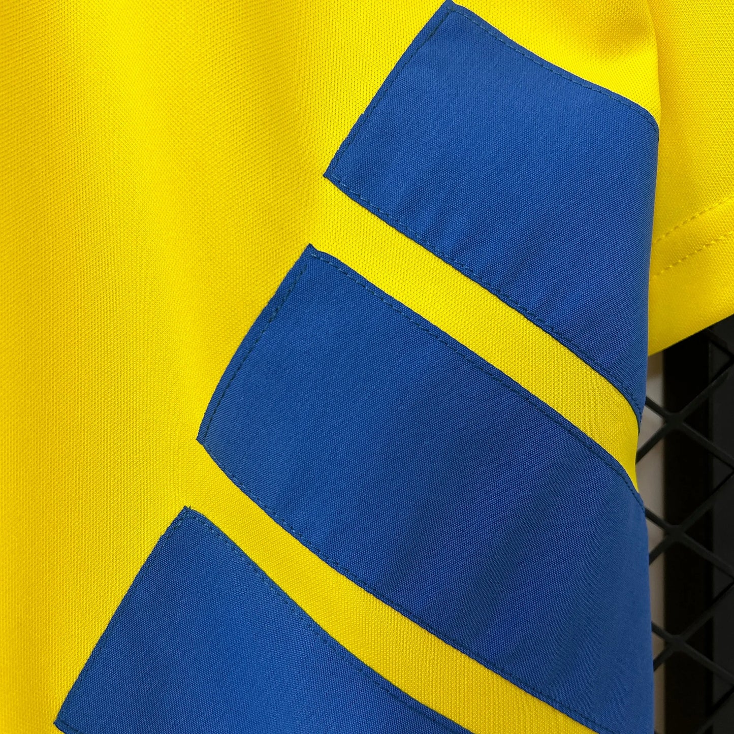 Sweden Retro Home Football Jersey 1994 Retro Calcio