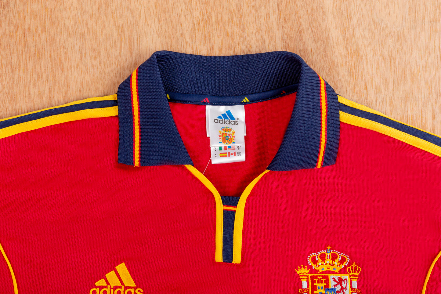 Spain Retro Home Football Shirt Euro 2000