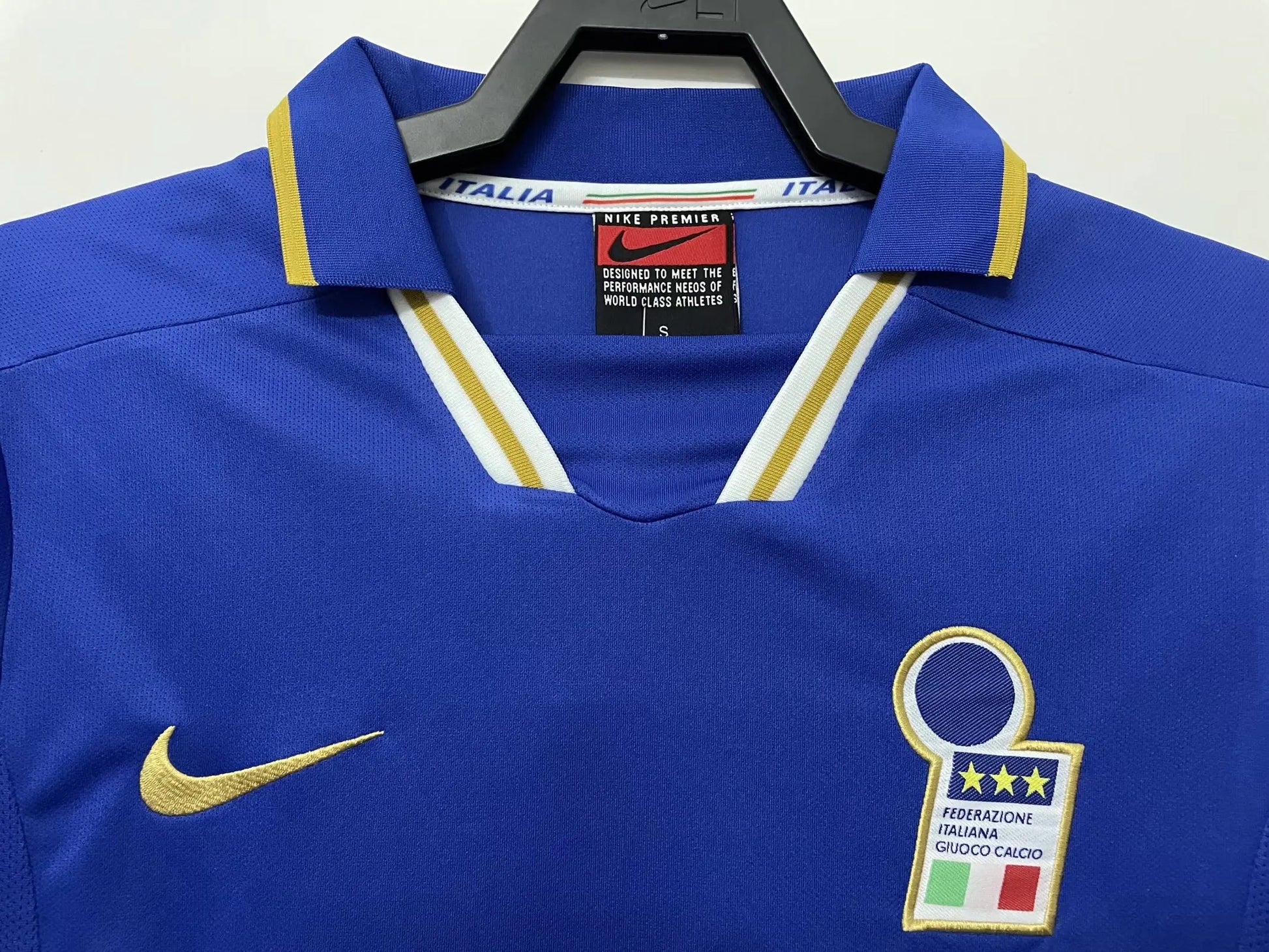 Italy Blue Home Classic Football Shirt 1996 Retro Calcio