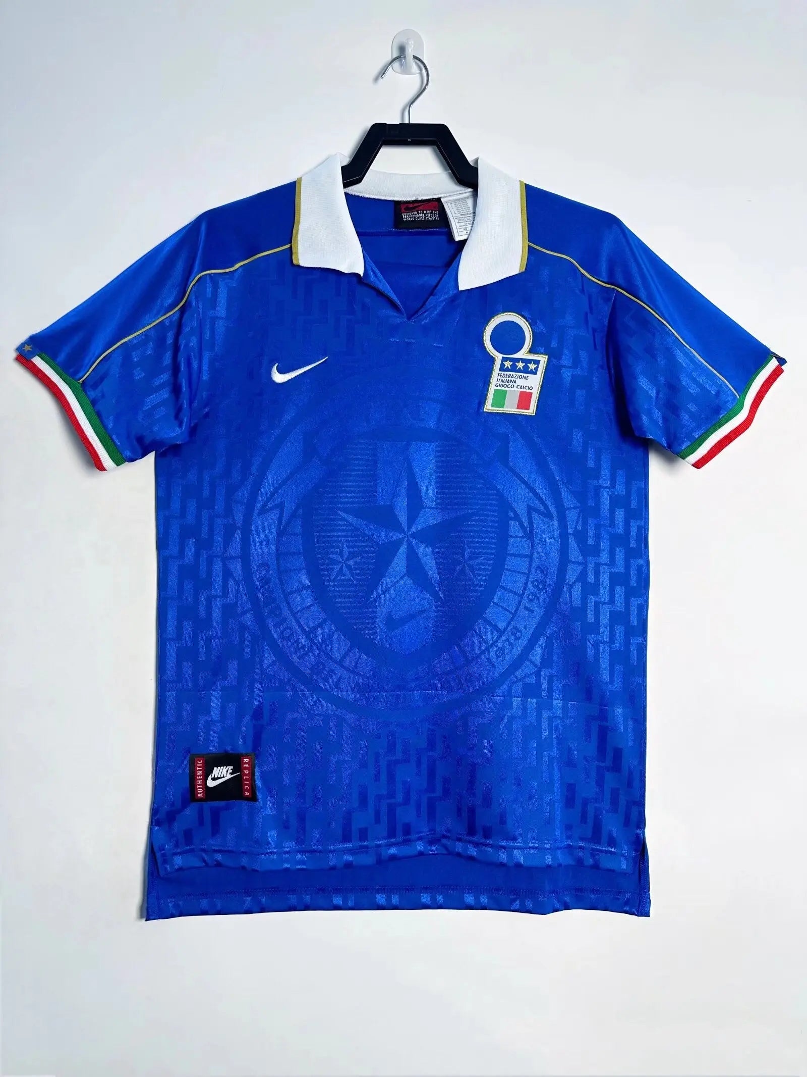 Italy Retro Home Football Shirt 1995 Retro Calcio